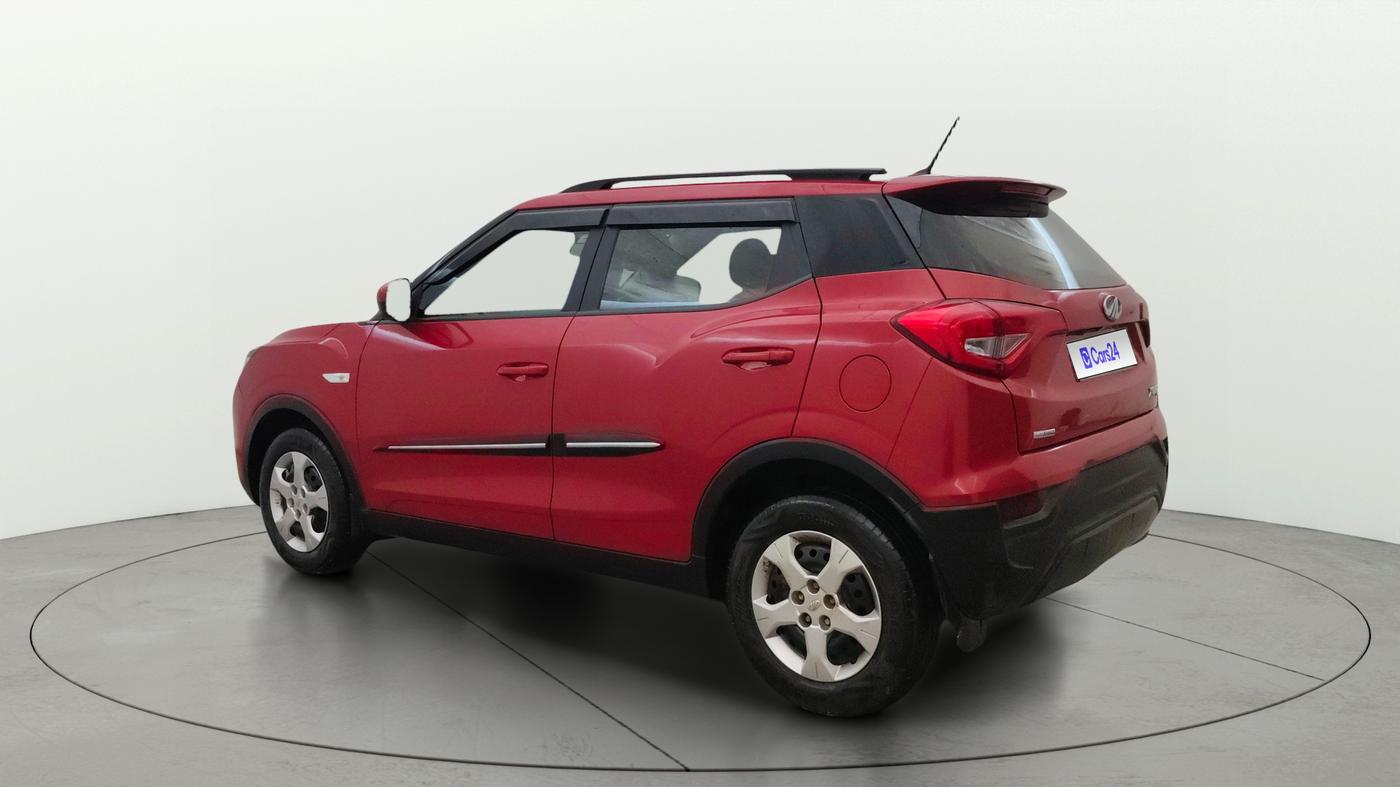2022 Mahindra XUV300 W6 1.2 PETROL AMT, Petrol, Automatic, 23,631 km, Left Back Diagonal