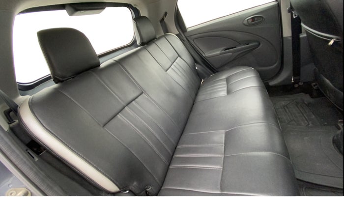 2013 Toyota Etios Liva G, Petrol, Manual, 76,853 km, Right Side Rear Door Cabin