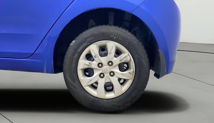 2016 Hyundai Elite i20 MAGNA 1.2, Petrol, Manual, 1,08,138 km, Left Rear Wheel