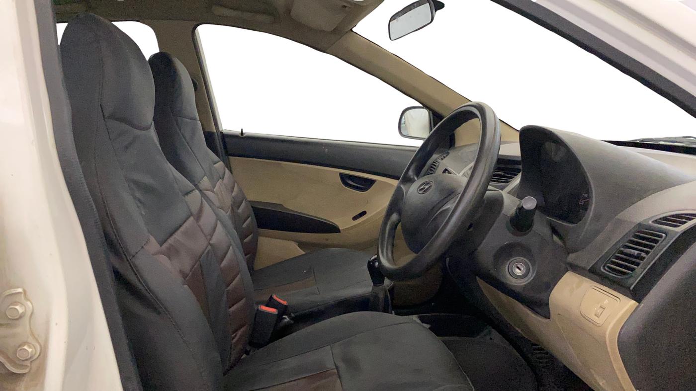 2018 Hyundai Eon ERA +, Petrol, Manual, 1,15,293 km, Right Side Front Door Cabin