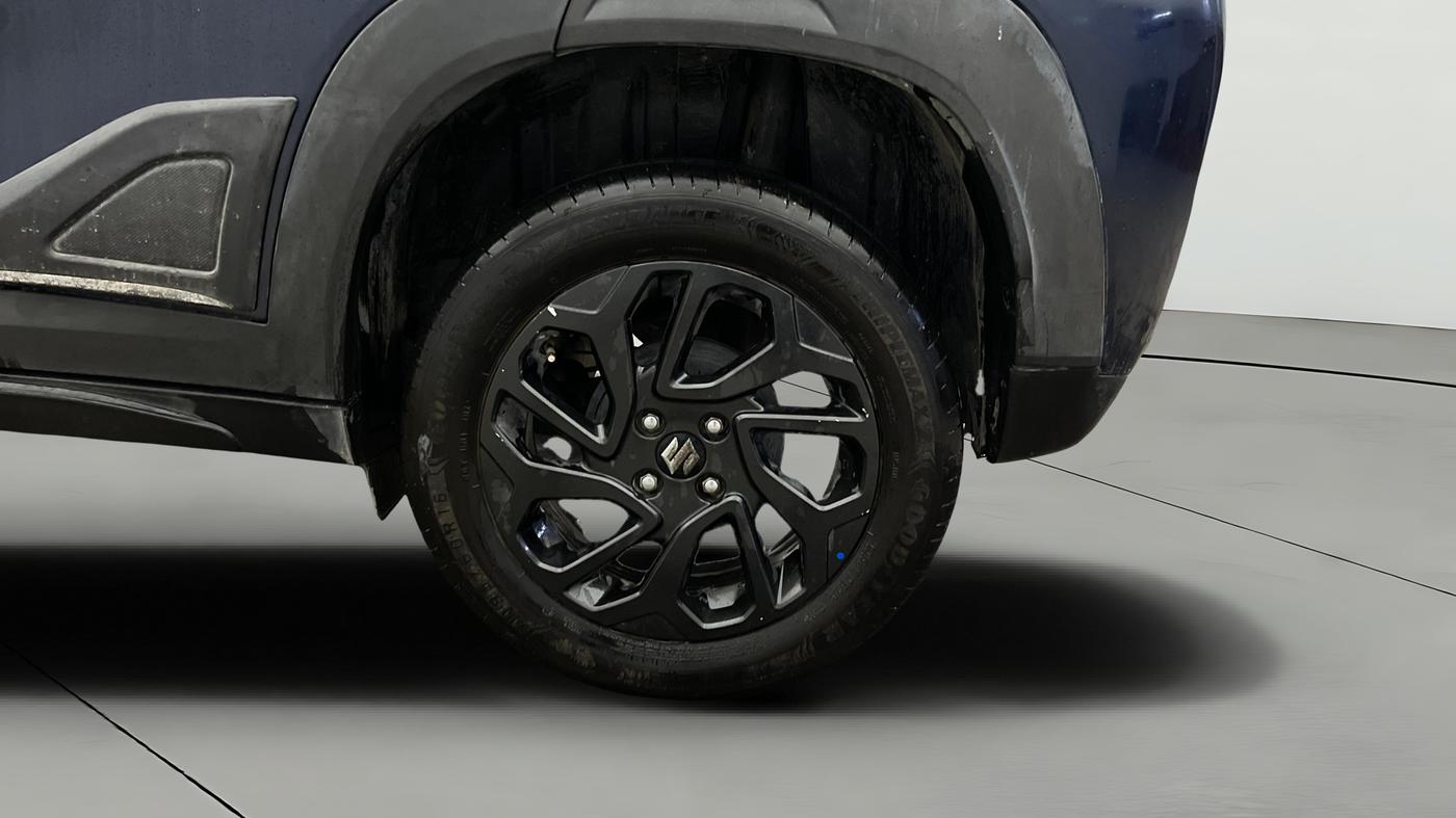 2023 Maruti FRONX DELTA PLUS 1.2L AGS, Petrol, Automatic, 29,042 km, Left Rear Wheel