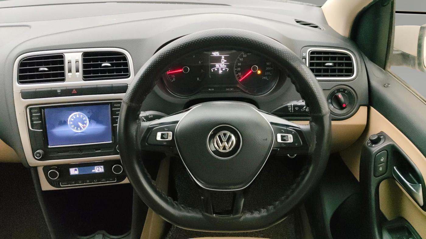 2017 Volkswagen Ameo HIGHLINE1.2L PLUS 16 ALLOY, Petrol, Manual, 95,740 km, Steering Wheel Close Up