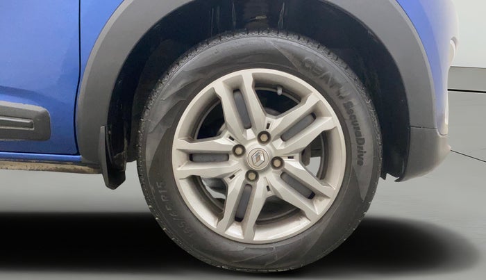 2022 Renault TRIBER RXZ AMT, Petrol, Automatic, 11,713 km, Right Front Wheel