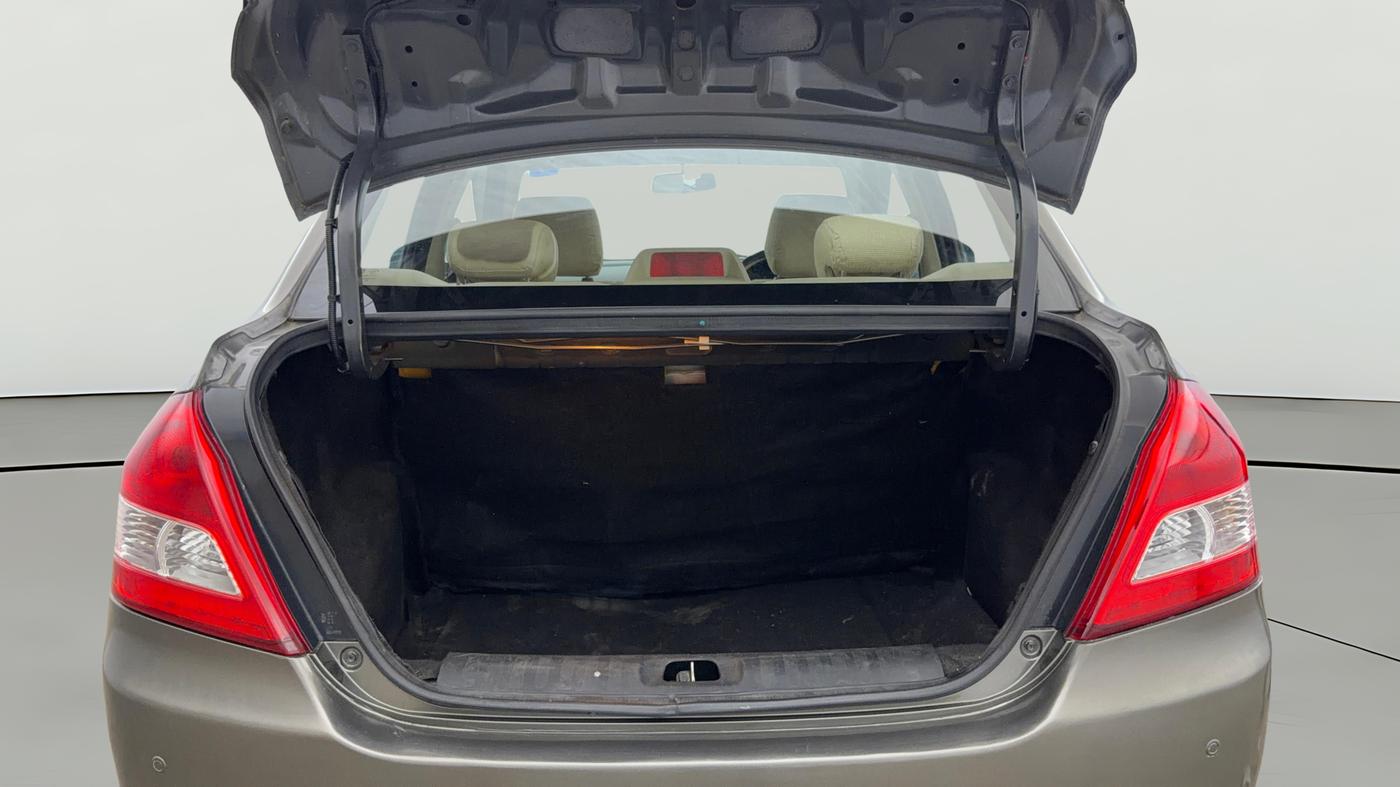 2015 Maruti Swift Dzire VXI, Petrol, Manual, 71,073 km, Boot Open Zoomed View
