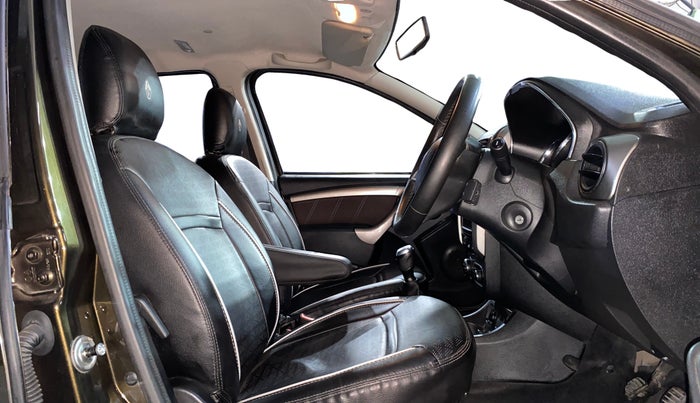 2021 Renault Duster RXZ 1.5 PETROL MT, Petrol, Manual, 85,624 km, Right Side Front Door Cabin