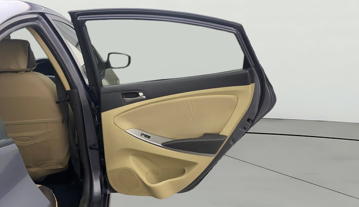 2016 Hyundai Verna 1.4 VTVT, Petrol, Manual, 1,16,477 km, RHS Rear Door