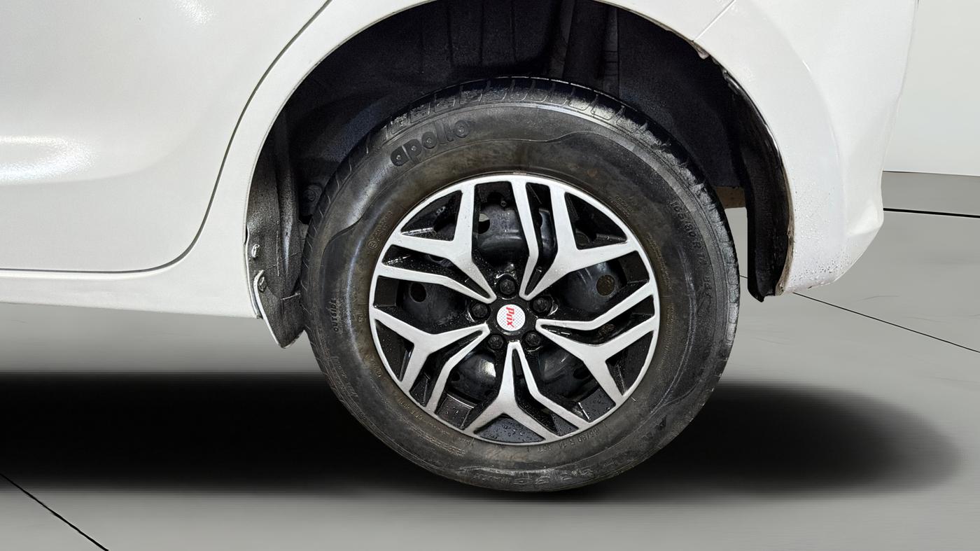 2022 Maruti Swift VXI, Petrol, Manual, 33,721 km, Left Rear Wheel
