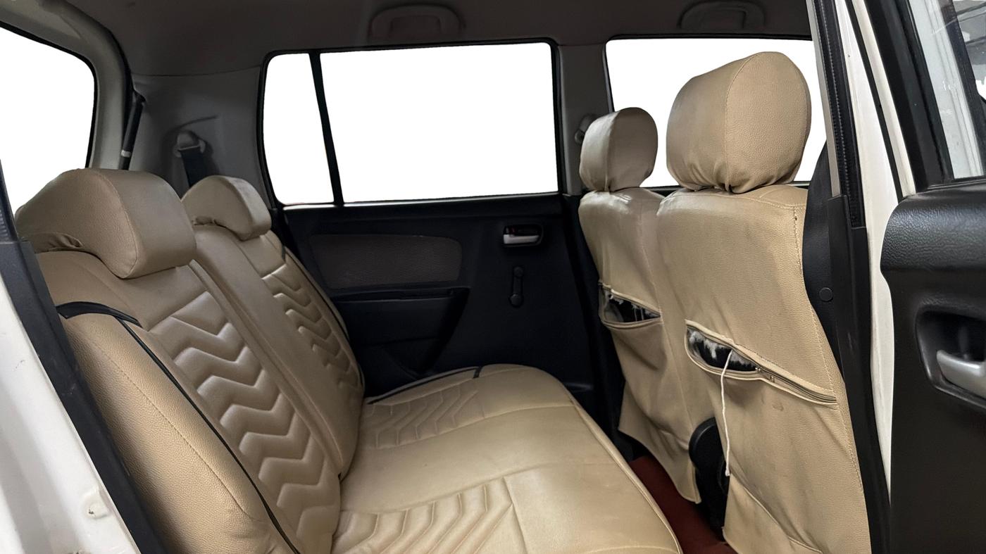 2015 Maruti Wagon R 1.0 LXI, Petrol, Manual, 88,867 km, Right Side Rear Door Cabin