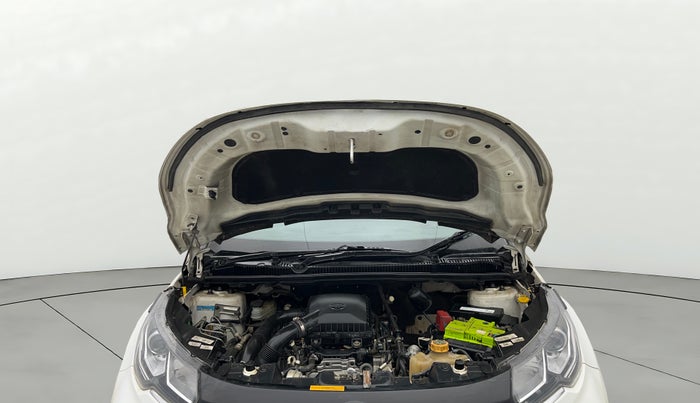 2022 Tata NEXON XE PETROL, Petrol, Manual, 92,672 km, Open Bonet