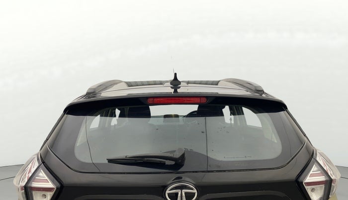 2022 Tata NEXON XZA PLUS (PREMIUM) KAZIRANGA DIESEL, Diesel, Automatic, 33,130 km, Rear Windshield