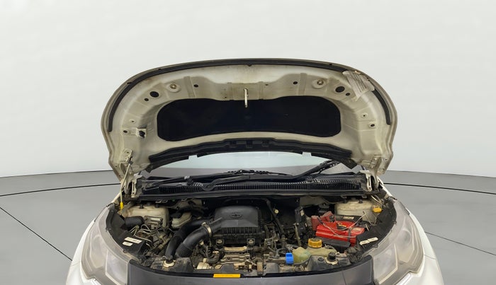 2022 Tata NEXON XE PETROL, CNG, Manual, 75,986 km, Open Bonet