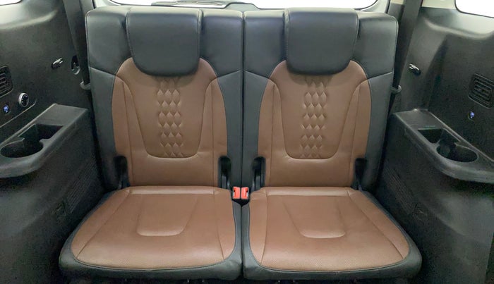 2021 Hyundai ALCAZAR PLATINUM (O) 6STR 2.0 AT, Petrol, Automatic, 1,07,659 km, Third Seat Row ( optional )