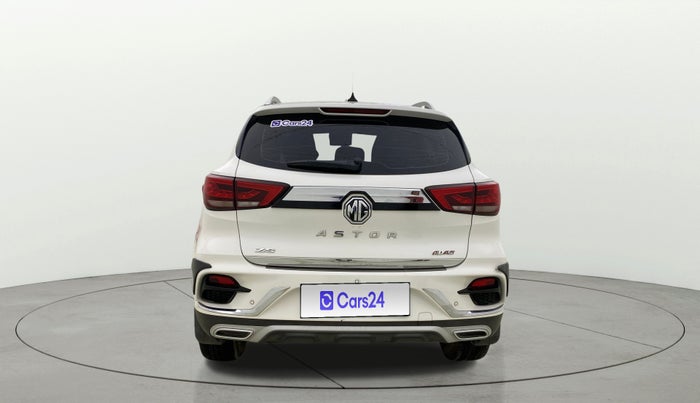 2022 MG ASTOR SAVVY 1.5 CVT S RED, Petrol, Automatic, 18,257 km, Back/Rear