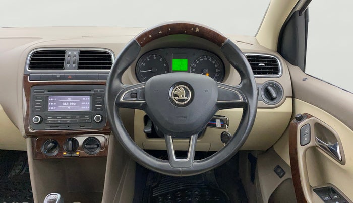 2014 Skoda Rapid AMBITION 1.6 MPI MT PLUS, Petrol, Manual, 45,837 km, Steering Wheel Close Up