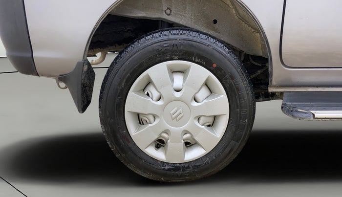 2022 Maruti Eeco 5 STR AC (O), Petrol, Manual, 8,164 km, Right Rear Wheel