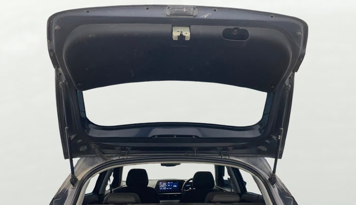 2022 Hyundai NEW I20 ASTA (O) 1.2 MT, Petrol, Manual, 75,602 km, Boot Door Open