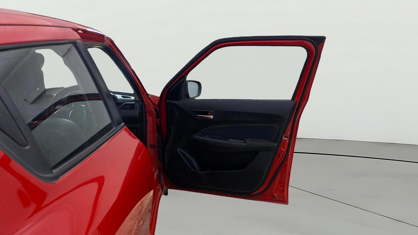 2020 Maruti Swift VXI, Petrol, Manual, 39,691 km, RHS Front Door