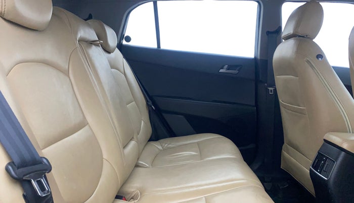 2016 Hyundai Creta SX PLUS 1.6 PETROL, Petrol, Manual, 1,19,767 km, Right Side Rear Door Cabin