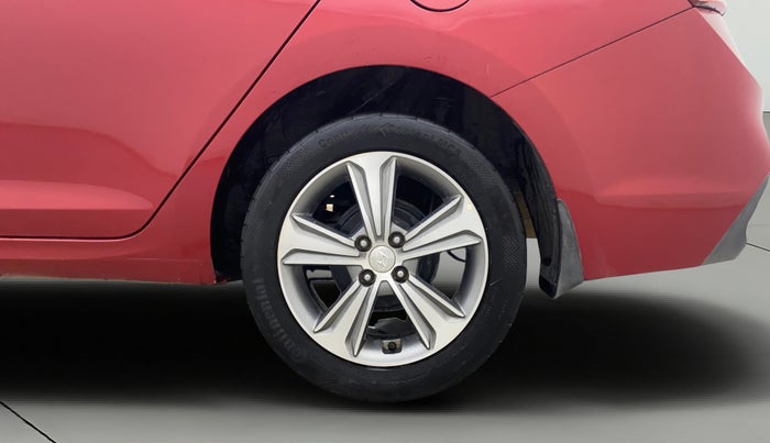 2017 Hyundai Verna 1.6 VTVT SX, Petrol, Manual, 70,826 km, Left Rear Wheel