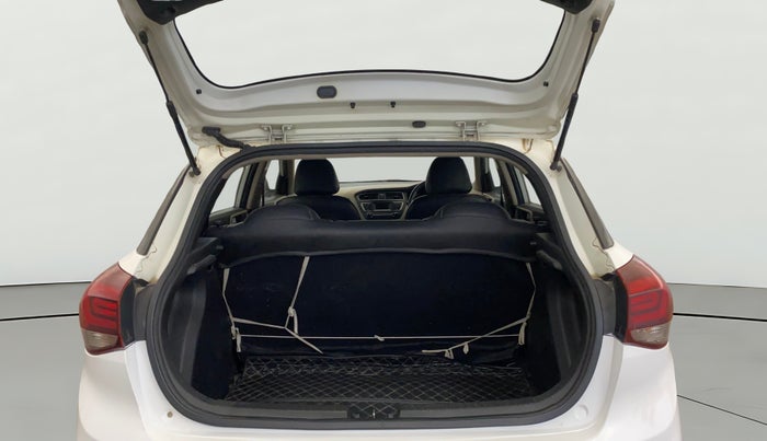 2018 Hyundai Elite i20 MAGNA EXECUTIVE CVT, Petrol, Automatic, 79,446 km, Boot Open Zoomed View