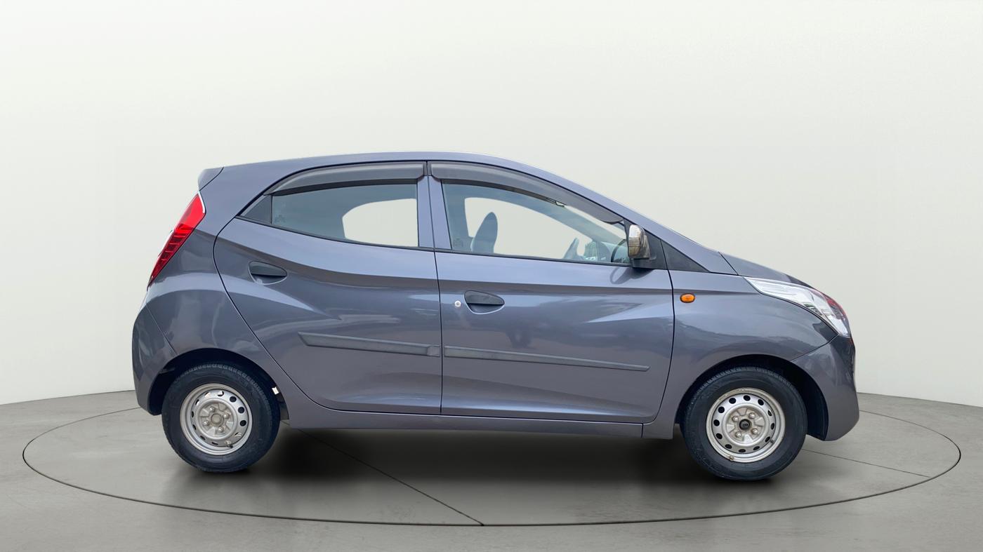 2017 Hyundai Eon ERA +, Petrol, Manual, 67,855 km, Right Side View