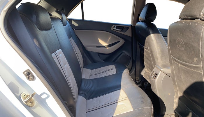 2018 Hyundai Elite i20 MAGNA EXECUTIVE 1.2, Petrol, Manual, 97,243 km, Right Side Rear Door Cabin