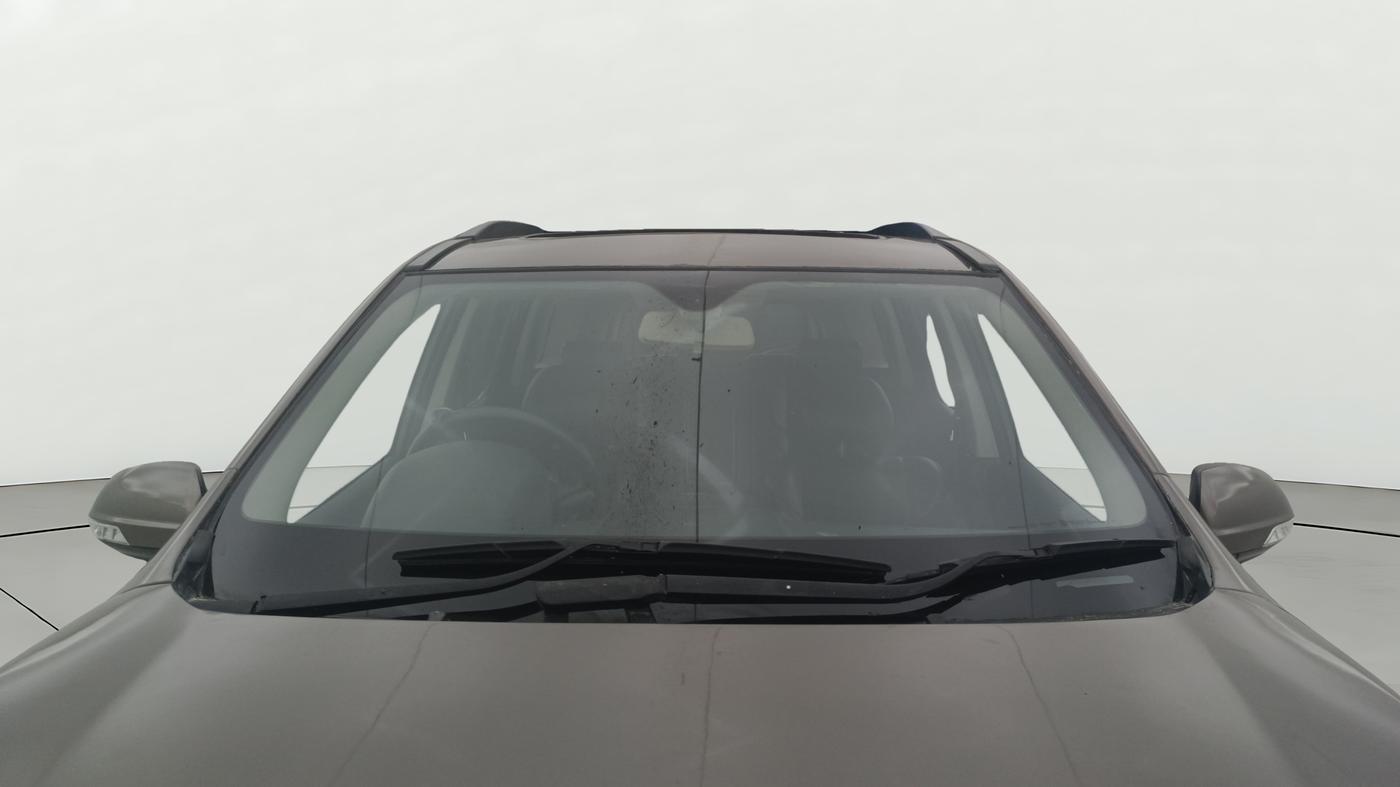 2017 Mahindra XUV500 W10, Diesel, Manual, 82,167 km, Front Windshield