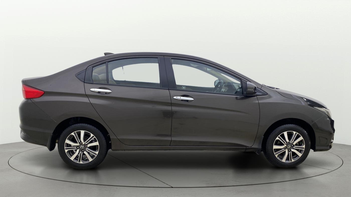 2022 Honda City 1.5L I-VTEC V MT 5TH GEN, Petrol, Manual, 1,01,250 km, Right Side View