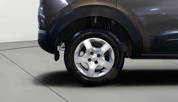 2022 Renault TRIBER RXT LIMITED EDITION AMT, Petrol, Automatic, 47,546 km, Right Rear Wheel