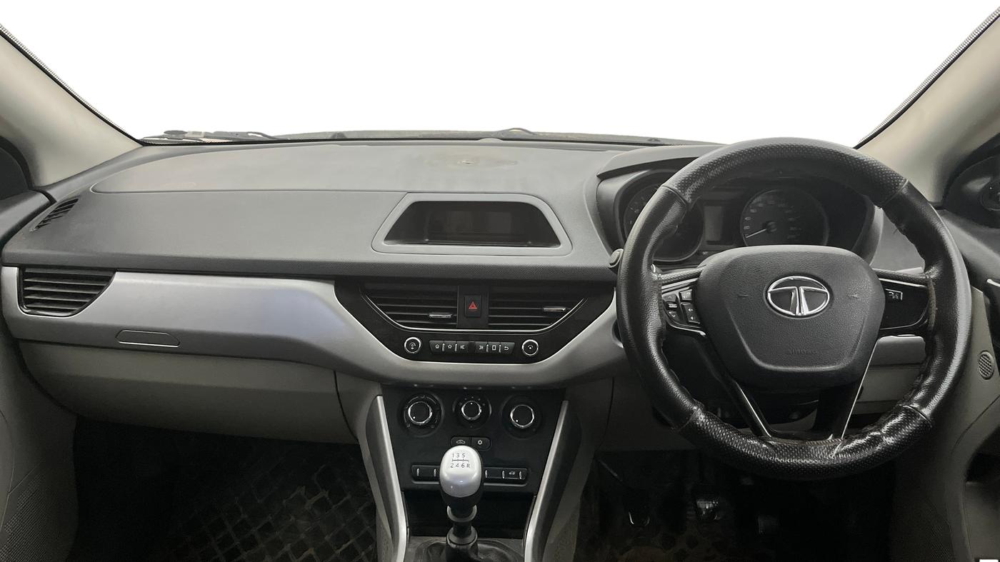 2019 Tata NEXON XM PETROL, CNG, Manual, 1,00,572 km, Dashboard