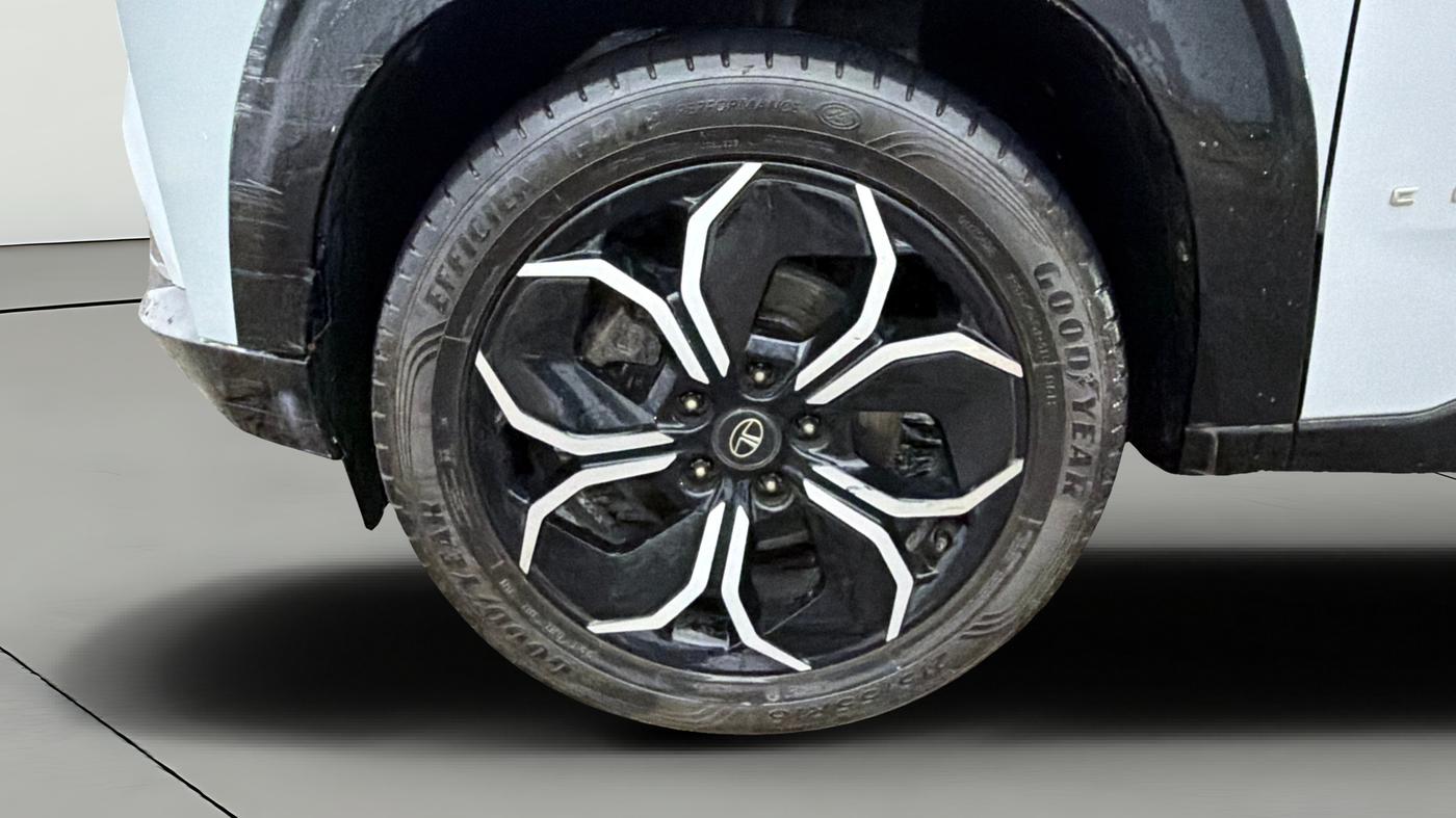 2024 Tata Curvv Creative Plus S 1.2 Petrol 7DCA, Petrol, Automatic, 29,193 km, Left Front Wheel