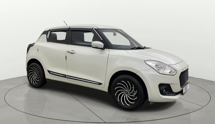 2023 Maruti Swift ZXI AMT, Petrol, Automatic, 14,033 km, Right Front Diagonal