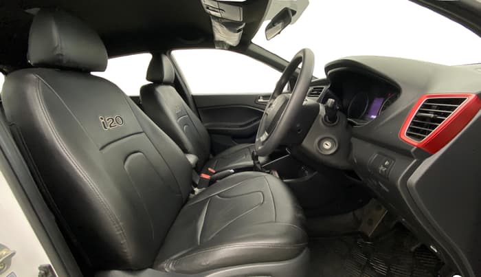 2020 Hyundai Elite i20 SPORTZ PLUS 1.2 DUAL TONE, Petrol, Manual, 23,522 km, Right Side Front Door Cabin