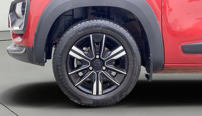 2024 Renault Kwid CLIMBER 1.0 AMT Dual Tone , Petrol, Automatic, 8,660 km, Left Front Wheel