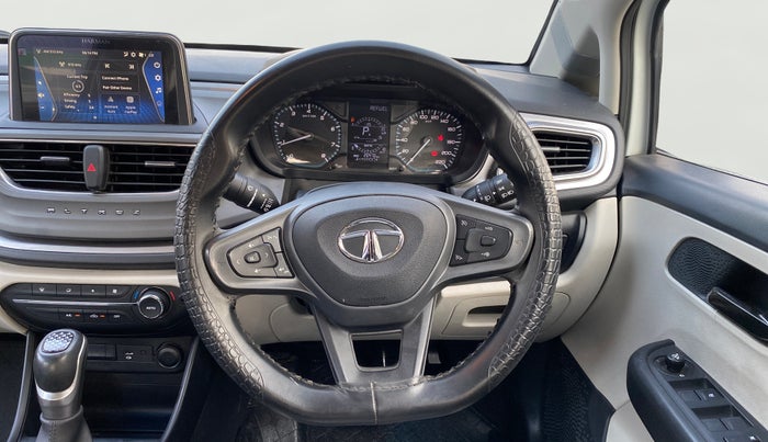 2023 Tata ALTROZ XTA, Petrol, Automatic, 20,449 km, Steering Wheel Close Up