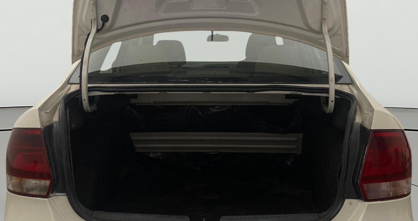2014 Volkswagen Vento HIGHLINE DIESEL 1.6, Diesel, Manual, 1,05,013 km, Boot Open Zoomed View