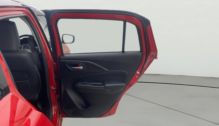 2025 Maruti Swift ZXi Plus Dual Tone AMT, Petrol, Automatic, 5,654 km, RHS Rear Door