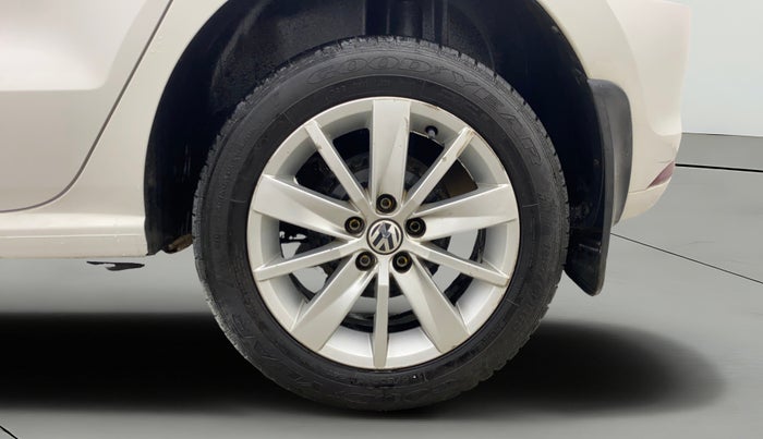 2016 Volkswagen Polo HIGHLINE1.2L, Petrol, Manual, 49,456 km, Left Rear Wheel