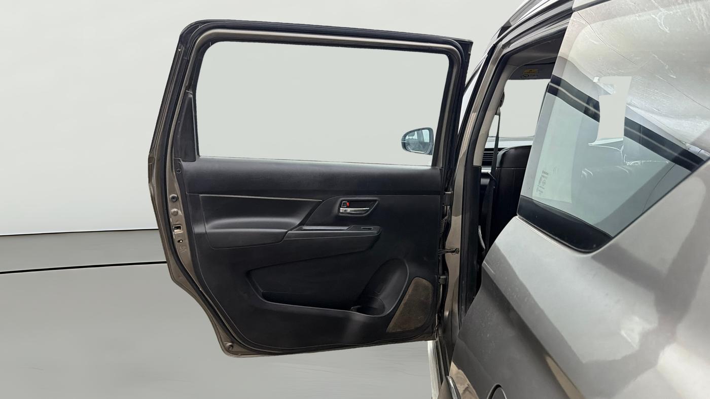 2019 Maruti XL6 ALPHA MT, Petrol, Manual, 1,13,494 km, LHS Rear Door