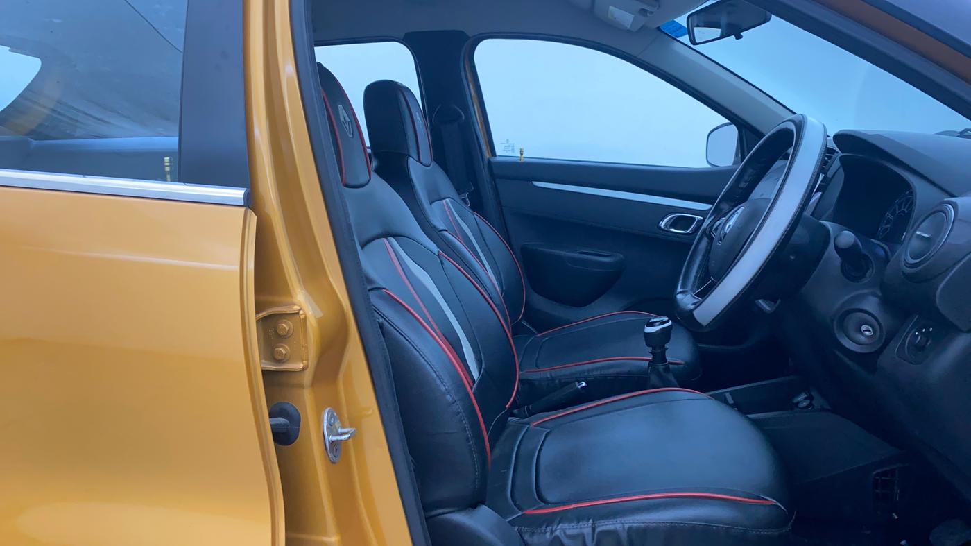 2023 Renault Kwid CLIMBER MT 1.0, CNG, Manual, 18,362 km, Right Side Front Door Cabin