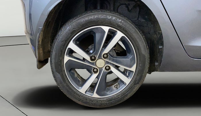 2020 Tata ALTROZ XZ PETROL, Petrol, Manual, 44,711 km, Right Rear Wheel