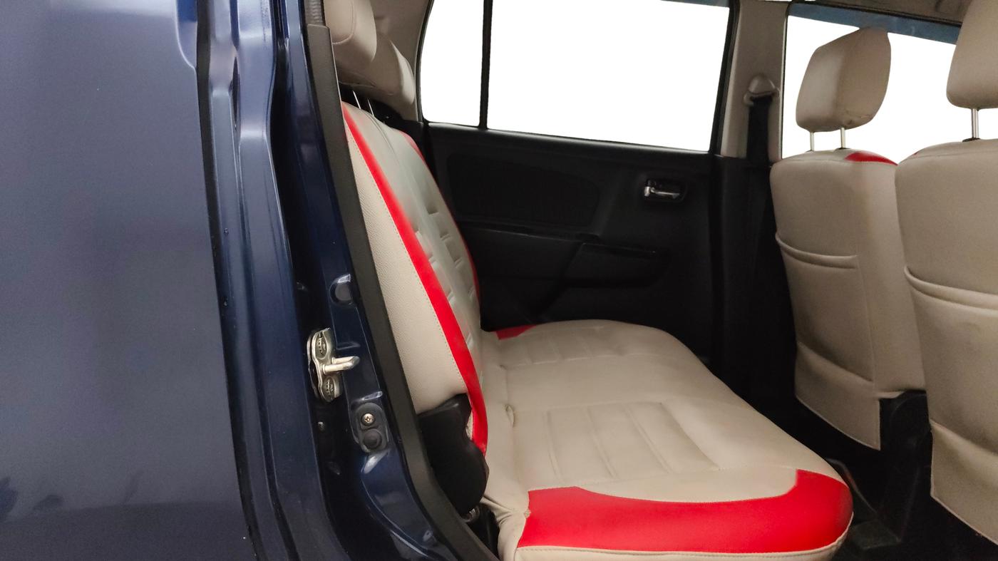 2015 Maruti Wagon R Stingray VXI, Petrol, Manual, 65,677 km, Right Side Rear Door Cabin
