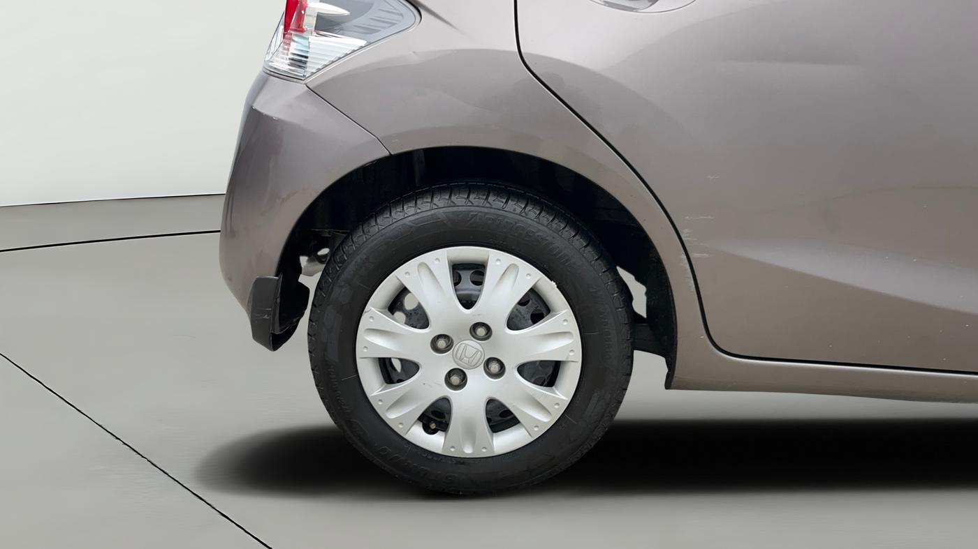 2014 Honda Brio S MT, Petrol, Manual, 29,359 km, Right Rear Wheel