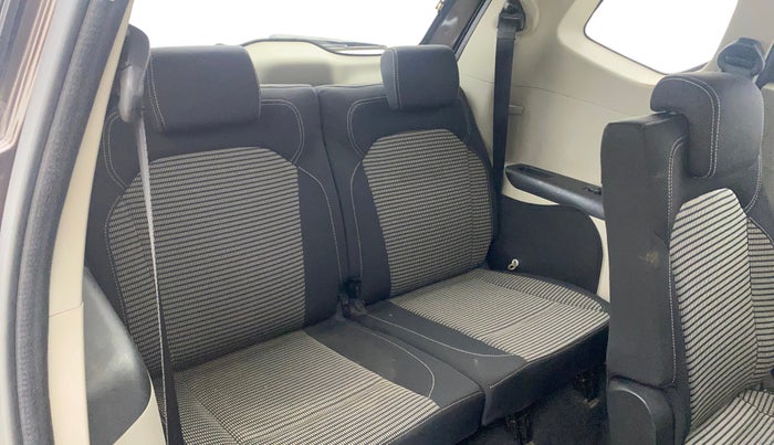 2023 Renault TRIBER RXZ, Petrol, Manual, 29,624 km, Third Seat Row ( optional )