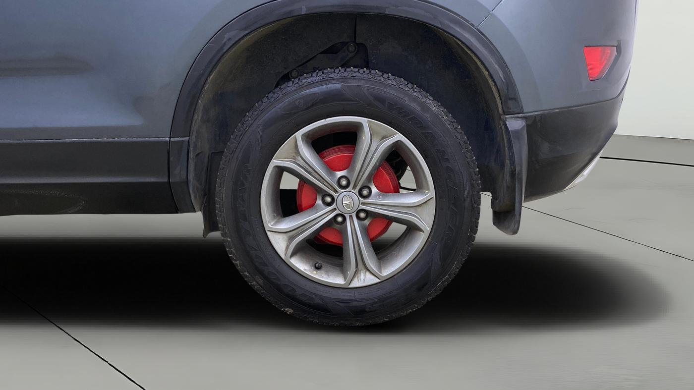 2020 Tata Harrier XZ 2.0L, Diesel, Manual, 79,081 km, Left Rear Wheel