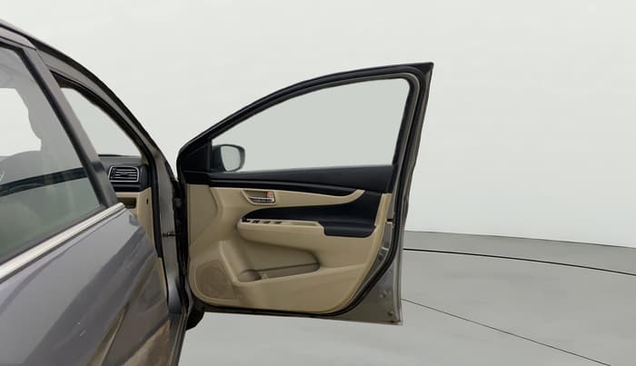 2018 Maruti Ciaz DELTA DIESEL 1.3, Diesel, Manual, 98,833 km, RHS Front Door
