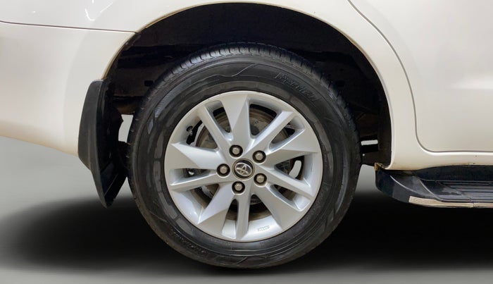 2018 Toyota Innova Crysta 2.7 GX 8 STR, Petrol, Manual, 47,748 km, Right Rear Wheel