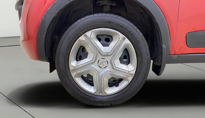 2018 Tata NEXON XZ PETROL, Petrol, Manual, 40,646 km, Left Front Wheel