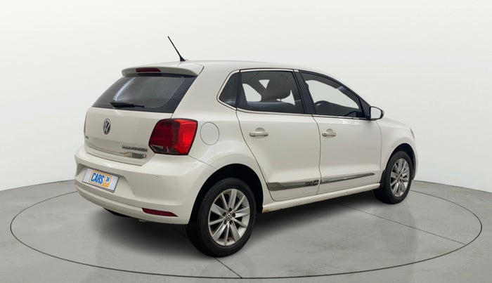 2016 Volkswagen Polo HIGHLINE1.2L, Petrol, Manual, 76,926 km, Right Back Diagonal