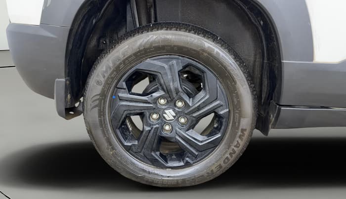 2023 Maruti BREZZA ZXI AT SMART HYBRID, Petrol, Automatic, 4,506 km, Right Rear Wheel